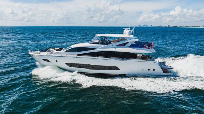 Sunseeker 86 Yacht - main image