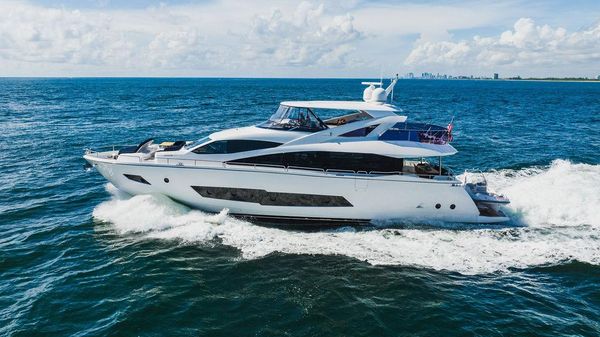 Sunseeker 86 Yacht