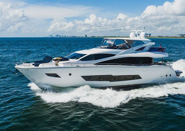 Sunseeker 86 Yacht image