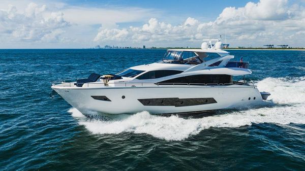 Sunseeker 86 Yacht image