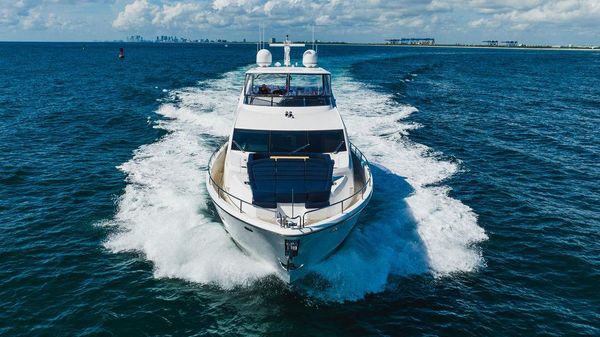 Sunseeker 86 Yacht image