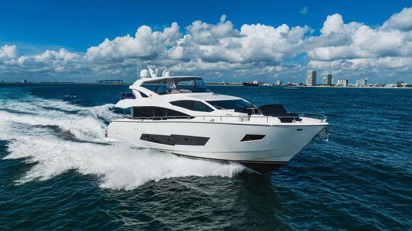 Sunseeker 86 Yacht image