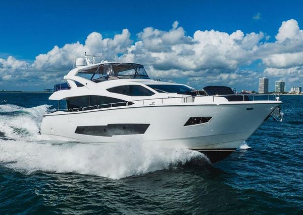 Sunseeker 86 Yacht image