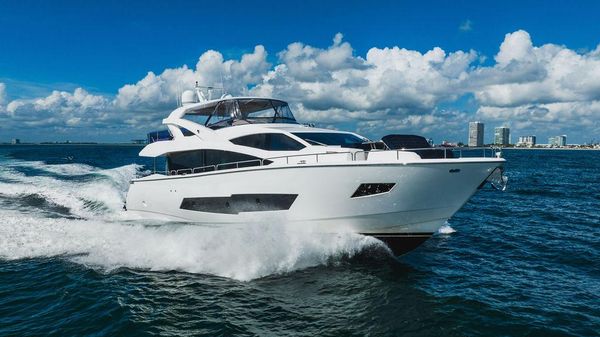 Sunseeker 86 Yacht image