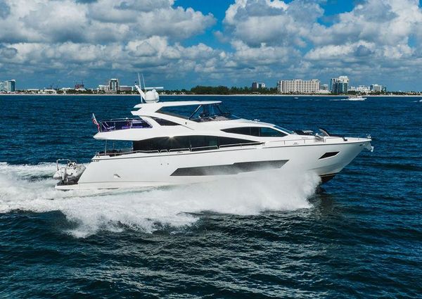 Sunseeker 86 Yacht image