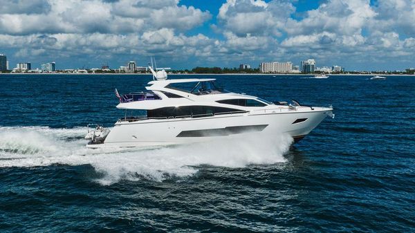 Sunseeker 86 Yacht image