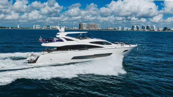 Sunseeker 86 Yacht image