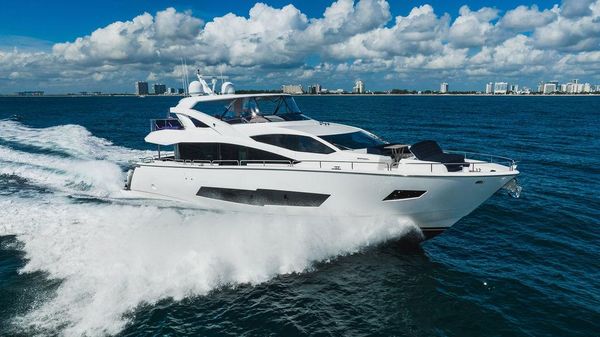 Sunseeker 86 Yacht image