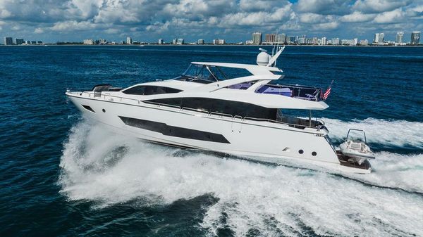 Sunseeker 86 Yacht image