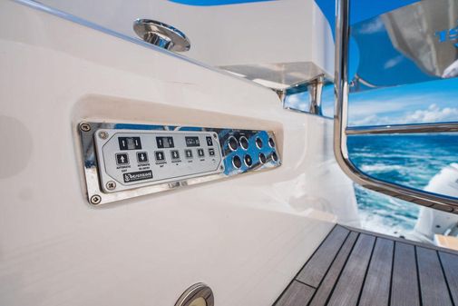 Sunseeker 86 Yacht image