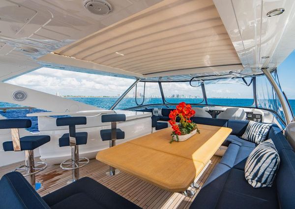 Sunseeker 86 Yacht image