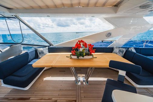 Sunseeker 86 Yacht image