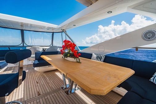 Sunseeker 86 Yacht image