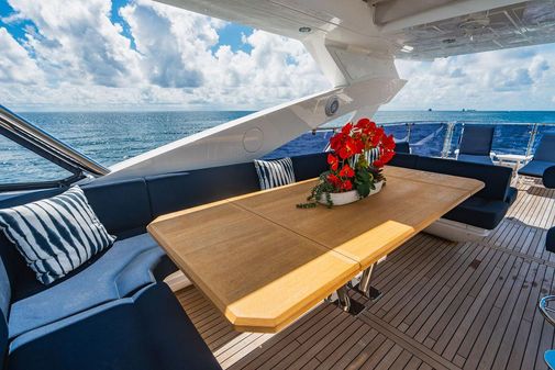 Sunseeker 86 Yacht image