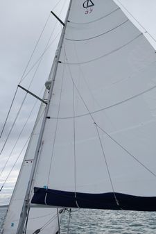 Dehler 37-CR image