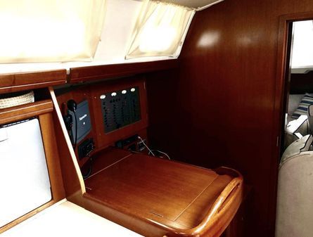 Beneteau OCEANIS-CLIPPER-523 image