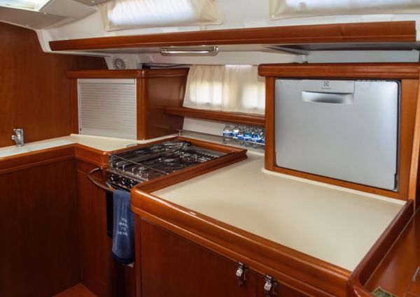 Beneteau OCEANIS-CLIPPER-523 image