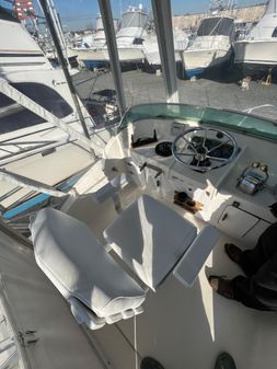 Bertram 31-FLYBRIDGE-CRUISER image