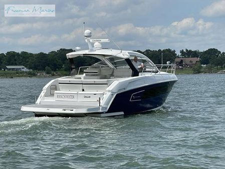 Cruisers Yachts 390 Express Coupe image