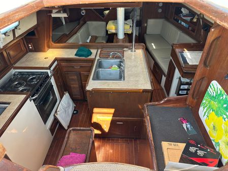 Pacific Seacraft Crealock 44 image