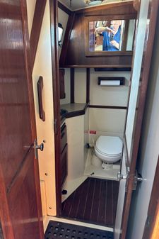 Pacific Seacraft Crealock 44 image