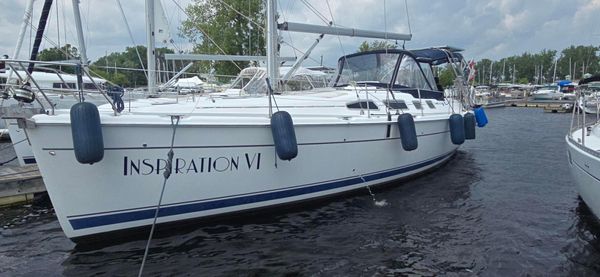 Hunter 41 image