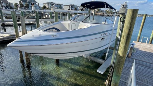 Chris-Craft 240 Bowrider 