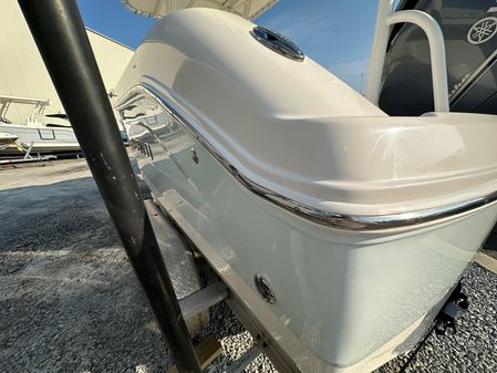 Robalo R200-CENTER-CONSOLE image