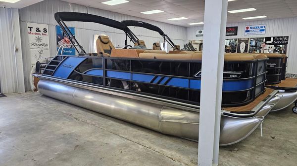 Bentley Pontoons Elite 223 Swingback 