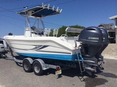Cobia 254 Center Console image