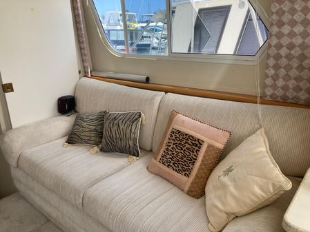 Silverton 322-AFT-CABIN image