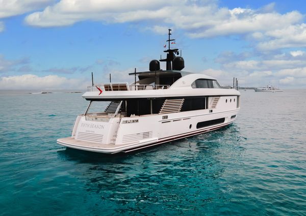 Azimut Magellano 30M image