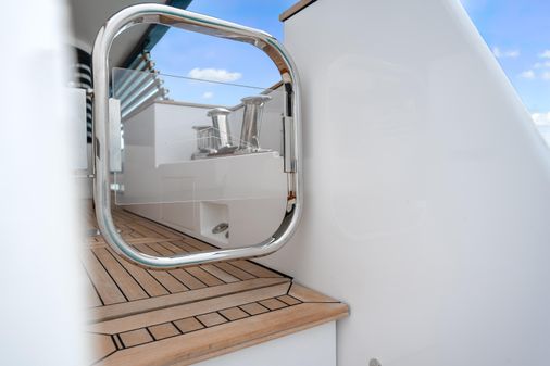 Azimut Magellano 30M image