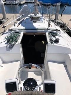 Hunter 31 image