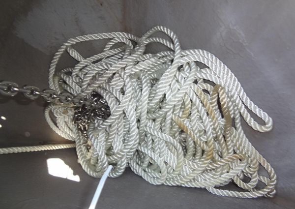 Monterey 302 Cruiser image