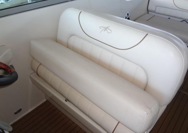 Monterey 302 Cruiser image