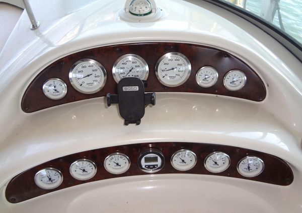 Monterey 302 Cruiser image