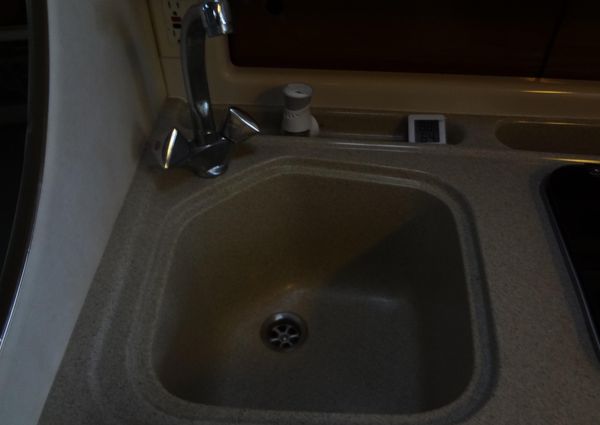 Monterey 302 Cruiser image