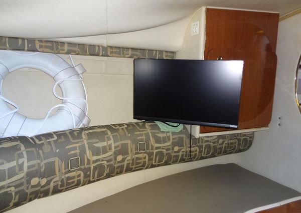 Monterey 302 Cruiser image