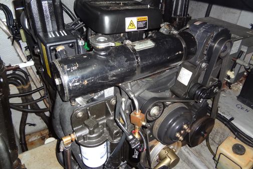 Monterey 302 Cruiser image