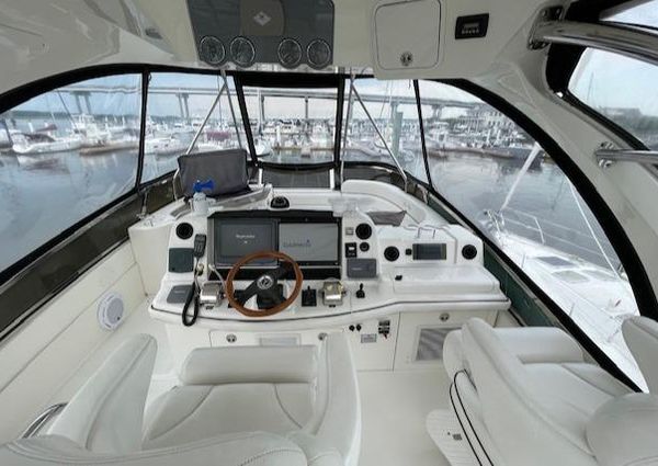 Sea Ray 52 Sedan Bridge image