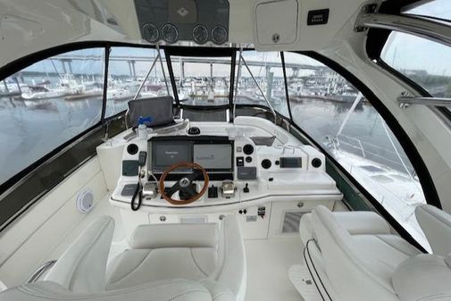 Sea Ray 52 Sedan Bridge image