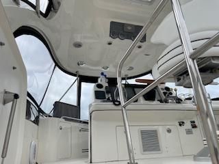 Sea Ray 52 Sedan Bridge image