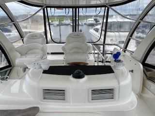 Sea Ray 52 Sedan Bridge image