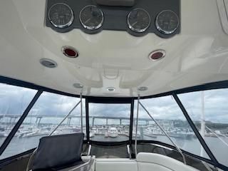 Sea Ray 52 Sedan Bridge image