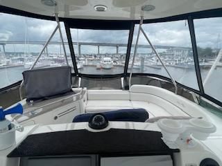 Sea Ray 52 Sedan Bridge image