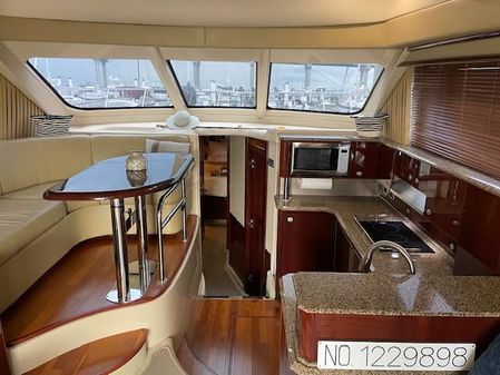 Sea Ray 52 Sedan Bridge image