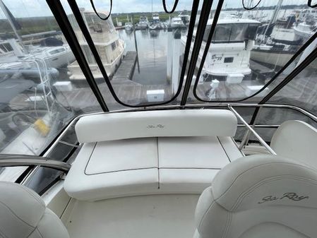 Sea Ray 52 Sedan Bridge image