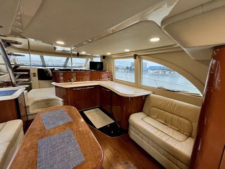 Sea Ray 540 Cockpit Motor Yacht image