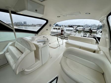 Sea Ray 540 Cockpit Motor Yacht image